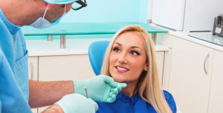 На приеме у стоматолога