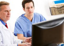 Ученые у компьютера