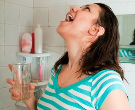 Полоскание горла Полоскание горла